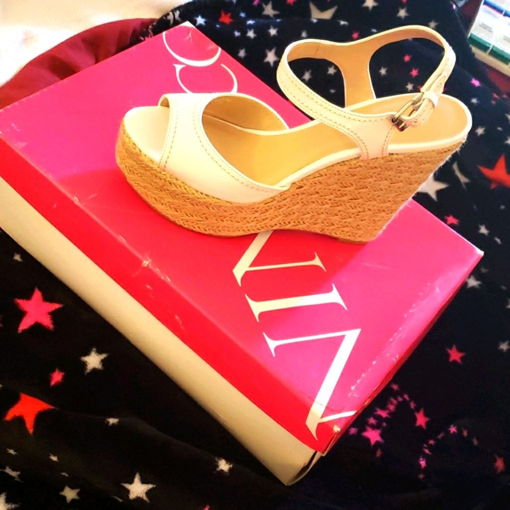 Wedge heels